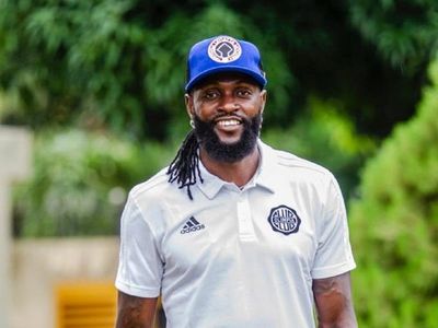 Confirmado: Vuelve Adebayor