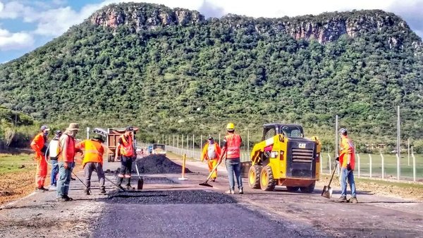 Ruta Paraguarí-Villarrica registra avance del 24% en labores de mejoramiento vial - ADN Paraguayo