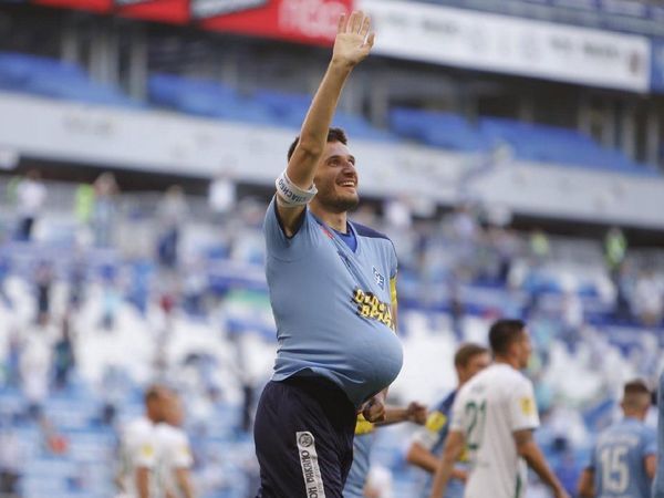 La liga rusa arranca con aficionados en las gradas