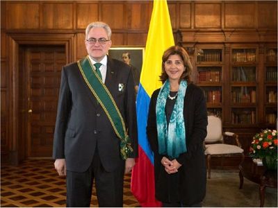España da beneplácito para nuevo embajador paraguayo