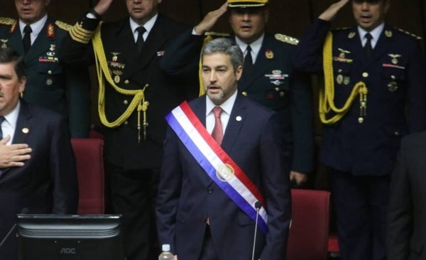 HOY / Convocan a congresistas para escuchar el informe de gestión de Abdo