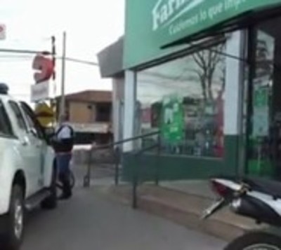 ¡Siguen los atracos! Farmacia es visitada por ladrones - Paraguay.com