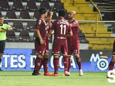 Fútbol suspendido por explosión de casos en Costa Rica