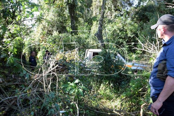 Ubican en zona boscosa del Parque Nacional San Rafael la camioneta del ganadero “raptado” - Nacionales - ABC Color