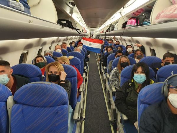 Gobierno remarca que vuelos ofrecidos por agencias deben tener precios “humanitarios” para repatriados - Nacionales - ABC Color