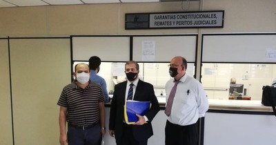 Cierre de Chiang Kai Shek: juez analizará amparo presentado por padres