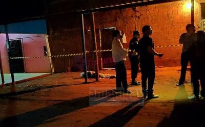 Hombre muere baleado al resistirse a un asalto