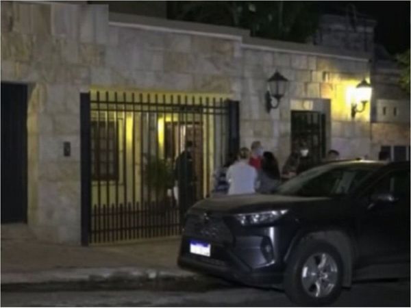 Golpean y dejan maniatada a mujer en asalto domiciliario