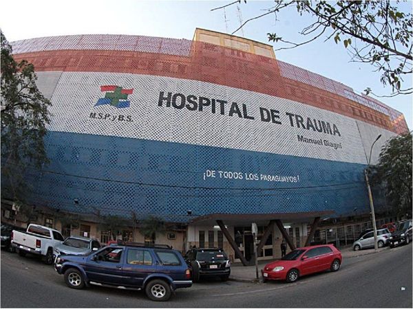 Joven baleado en Ñemby está estable en el Hospital de Trauma