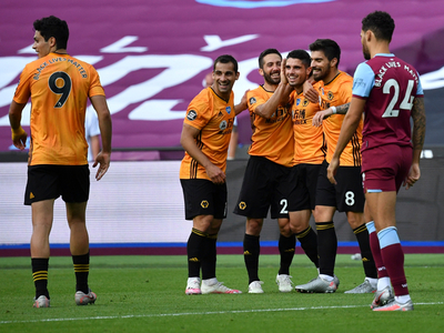 Wolves gana y se ilusiona con ser de Champions