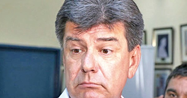 Partidos opositores, en defensa de la oscura gestión de Efraín Alegre