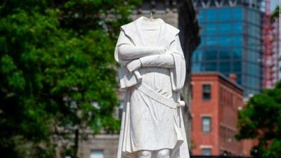 ¿Qué ha sido de las estatuas de Cristóbal Colón en América Latina?