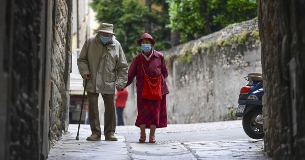 Europa reporta más de 2,5millones de casos de covid-19