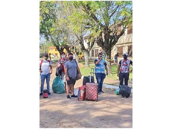Compatriotas dejan el albergue de Ayolas tras 22 días de cuarentena