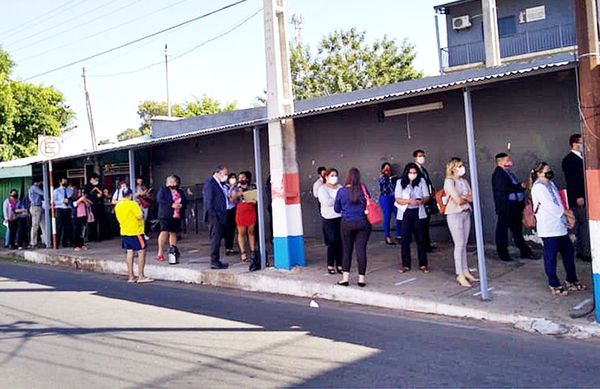 Piden a la Corte Suprema acabar con el maltrato a profesionales abogados - Judiciales y Policiales - ABC Color