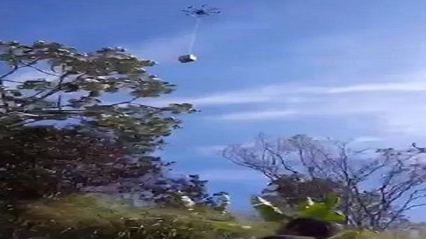 Se las ingenian ante duros controles fronterizos.