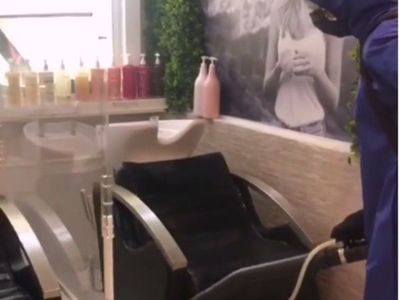 Pelus cobran un "plus" a sus clientes por desinfecciones