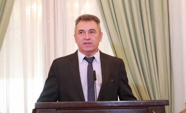 HOY / Titular de ANDE dice que no renunciará y promete solucionar sobrefacturaciones