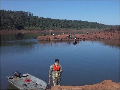 Adolescente desaparece en aguas del río Paraná