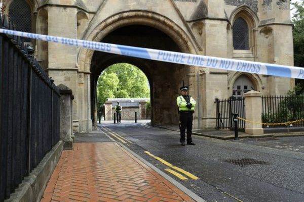 Gran Bretaña ve como terrorismo un ataque con 3 muertos