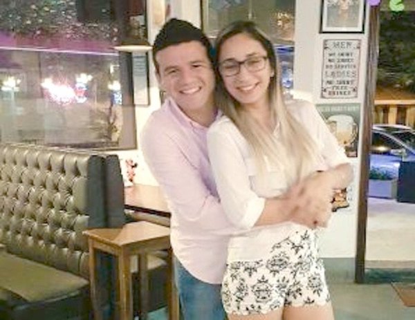 “Qué difícil en serio es ser señora de un futbolista” | Crónica