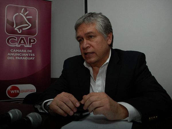 Gremios piden medidas que auxilien a empresas ante caída del consumo
