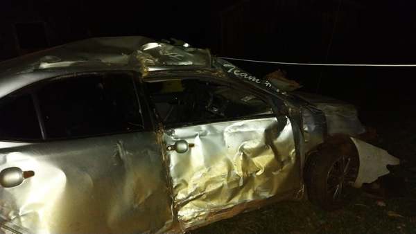 ASÍ QUEDÓ UN VEHÍCULO TRAS VOLCAR EN TOMÁS R. PEREIRA.