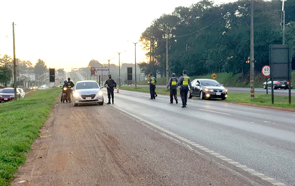 Caminera y Policía Nacional aprovechan Día del Padre para extorsionar a los conductores