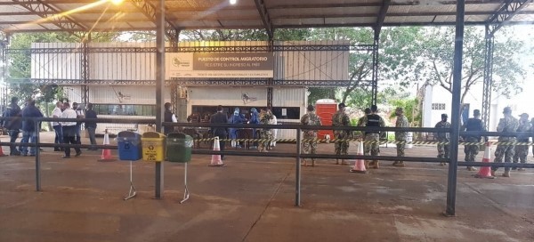 Funcionarios de zonas fronterizas fueron sometidos a monitoreo y test de covid-19 » Ñanduti