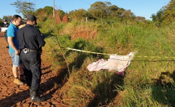 Hallan cadáver al costado de un camino vecinal del Km 12