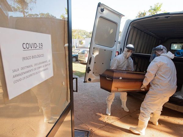 Brasil rebasa los 50.000 muertos por el coronavirus