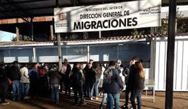 Funcionarios de puestos fronterizos son sometidos a la prueba de COVID19