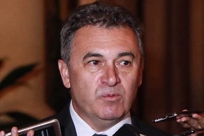 Sindicalistas piden destitución de presidente de la ANDE