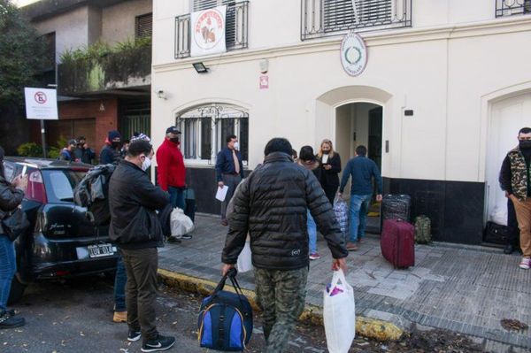 UN GRUPO DE 180 CONNACIONALES SON REPATRIADOS DESDE ARGENTINA