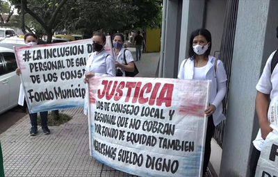 Funcionarios de salud exigen equiparación en sus retribuciones
