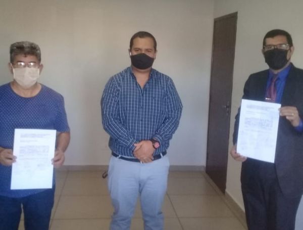 Papichi y Ricardo Villalba se unen a Martín Pochó para perseguir a José Carlos Acevedo