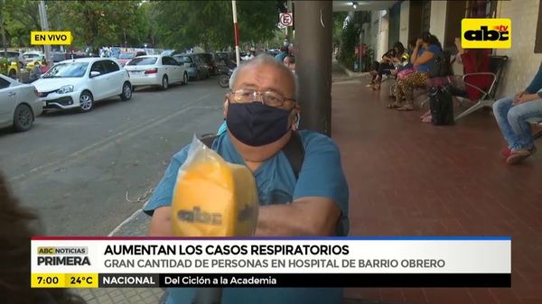 Aglomeración de personas en el Hospital de Barrio Obrero - ABC Noticias - ABC Color