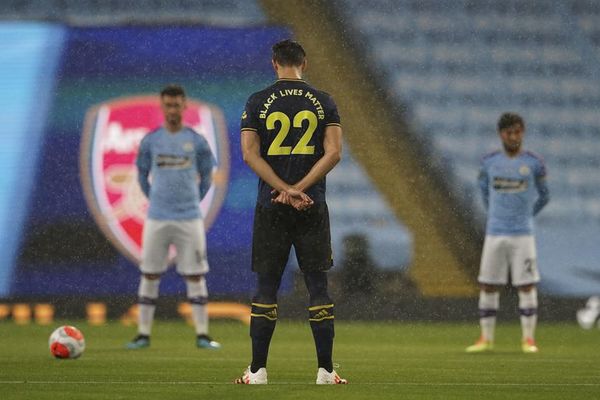 Alerta en la Premier: tres jugadores del Arsenal no cumplieron cuarentena y jugaron contra el City - Fútbol - ABC Color