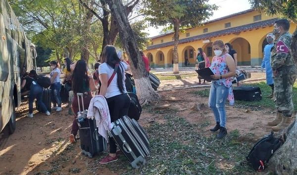 Más compatriotas regresan a sus hogares tras cumplir cuarentena en Misiones - Digital Misiones