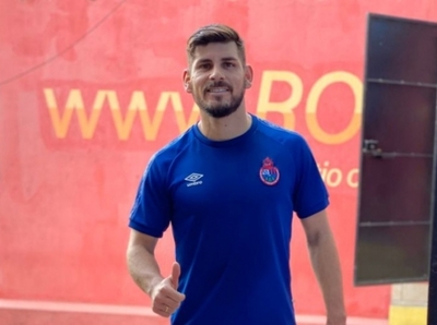 Nicolás Martínez: "Tengo la intención de jugar en nuestro fútbol"