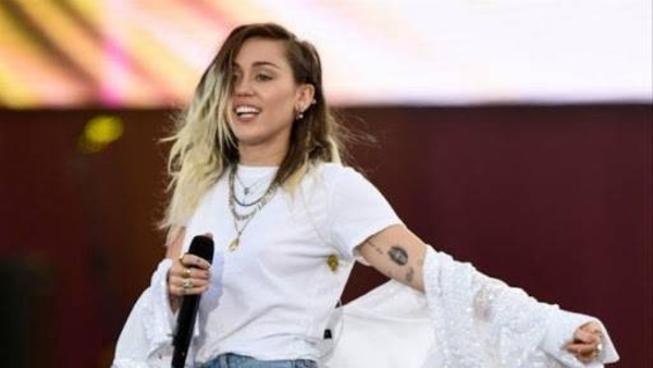 HOY / Shakira y Miley Cyrus, en concierto virtual por la vacuna para el coronavirus