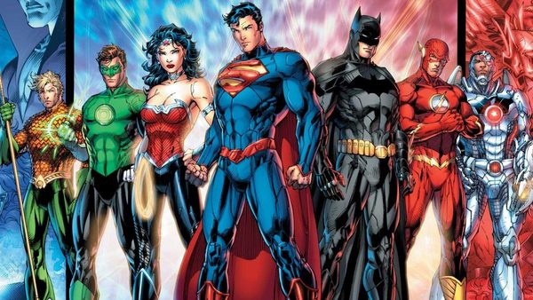 Superhéroes y villanos migran a podcasts