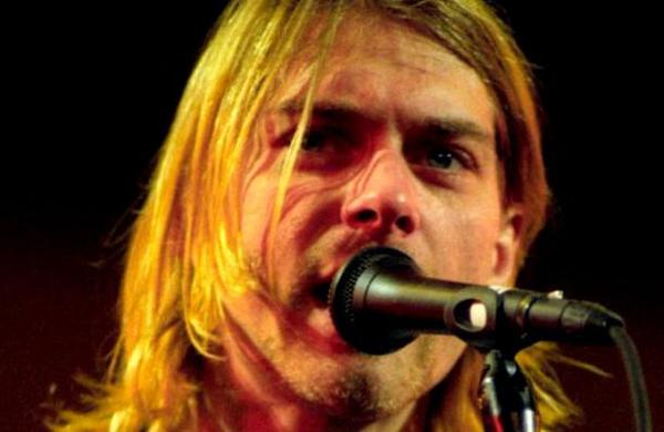 La guitarra de Kurt Cobain que se convirtió en la más cara de la historia - C9N
