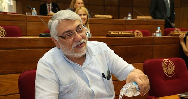 Lugo se suma a la caravana contra la corrupción y recibe cuestionamientos de la ciudadanía