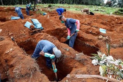 Brasil tiene 748 muertes por covid-19 en 24 horas