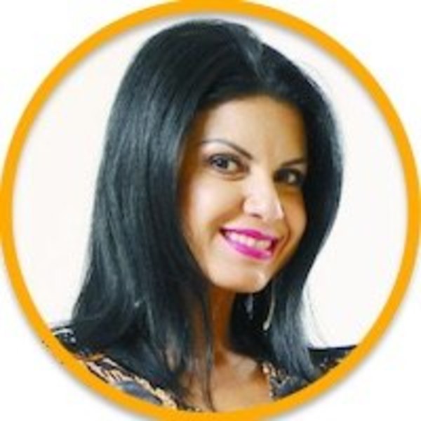 Lorena Azucas | Crónica