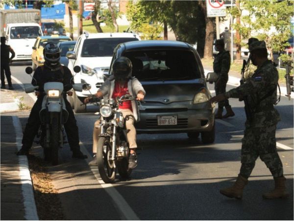 Investigan a fiscal denunciado por cobrar coima para ollas populares
