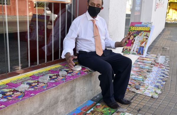 Don Félix, el vendedor de libros - Sociales - ABC Color