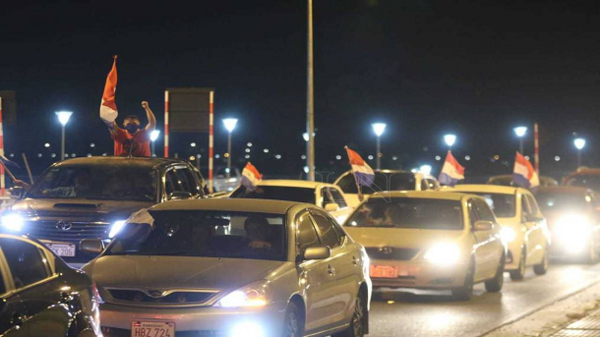 El hartazgo ciudadano se reflejó en la masiva caravana