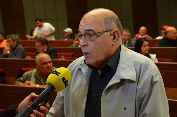 Ex senador cuestiona hechos de corrupción en el Gobierno y lamenta poca fuerza de la oposición - ADN Paraguayo